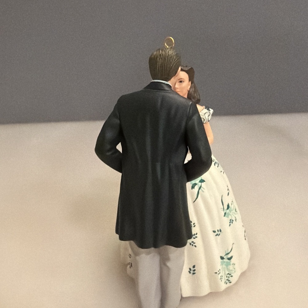 Hallmark Keepsake Ornament 2012 Scarlett Meets Her Match "Gone With The Wind" - Picture 4 of 9